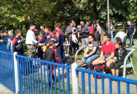 Ministrul Sportului, Eduard Novak, a venit la Oradea pentru a fi printre sportivi la „Ziua Porţilor Deschise la clubul Crişul” (FOTO)