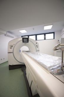 Noi dotări de vârf la Spitalul Judeţean din Oradea: încă un Computer Tomograf şi un aparat de neuronavigaţie