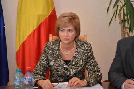 Cherecheş o acuză pe Plumb: A decis că 'cel mai bine pentru majoritatea copiilor orfani este să rămână în centrele de plasament'