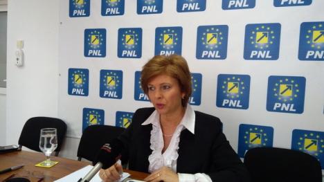 Parlamentarii PNL Bihor, disponibili în audienţe pentru cetăţeni în Oradea şi în alte trei oraşe din judeţ