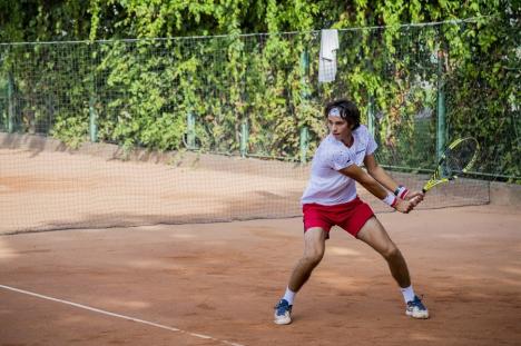 Sportivii români au câştigat probele turneului de tenis 'J4 Oradea Junior Trophy'