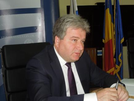 Rectorul Constantin Bungău, nemulţumit de activitatea din anul trecut a Universităţii din Oradea: „Nu am avut realizări spectaculoase”