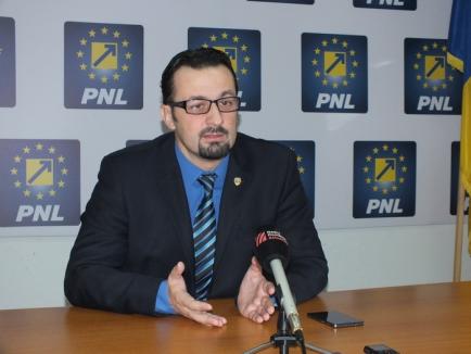 Senatorul PNL Cristian Bodea cere demisia sau demiterea de către Guvern a 'prefectului roşu' Claudiu Pop