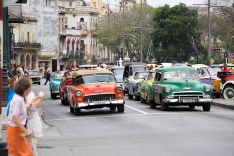 Cuba, poveste în imagini: Fotoreporterul Remus Toderici îi invită pe orădeni să vadă fotografii din ţara contrastelor (FOTO)