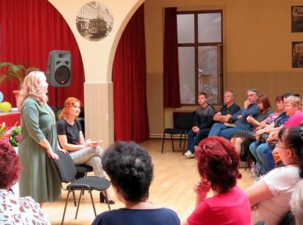 Actriţa Ioana Gajdo le-a vorbit asistenţilor personali despre provocările îngrijirii persoanelor cu dizabilităţi (FOTO)