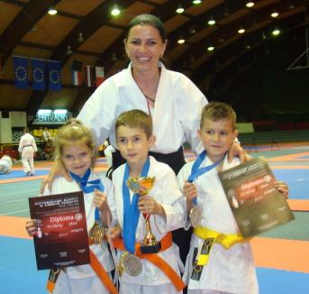 Orădenii au obţinut trei titluri continentale la Campionatele Europene de karate