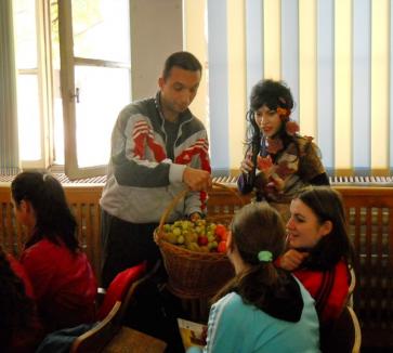 Prin "Gastro", elevii de la Liceul Pedagogic din Beiuş învaţă să trăiască sănătos