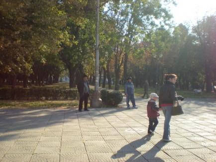 Un grup de olandezi a cântat în Parcul 1 Decembrie despre Dumnezeu (FOTO / VIDEO)