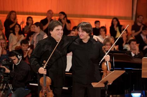 Duelul viorilor la Oradea: Va câștiga Stradivarius sau Guarnieri, vioara care i-a aparținut George Enescu?