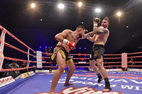 Luptele au umplut Oradea Arena: 6.000 de oameni l-au susţinut pe Sandu Lungu în gala finală Dinamite Fighting Show 2024 (FOTO/VIDEO)