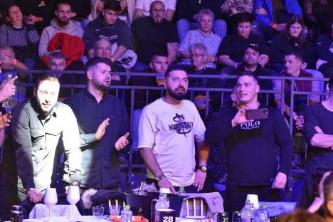 Luptele au umplut Oradea Arena: 6.000 de oameni l-au susţinut pe Sandu Lungu în gala finală Dinamite Fighting Show 2024 (FOTO/VIDEO)