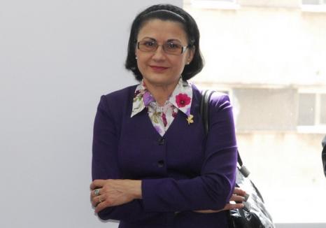 Senatul a respins OUG 13. Ecaterina Andronescu, singurul senator care a votat împotrivă