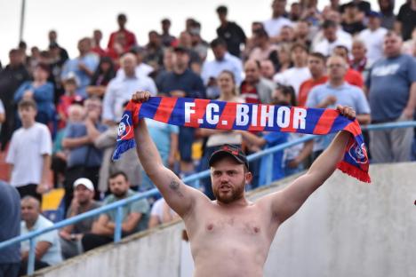 Primele reacții după promovarea FC Bihor. IMAGINILE victoriei