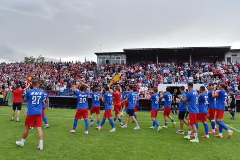 Primele reacții după promovarea FC Bihor. IMAGINILE victoriei