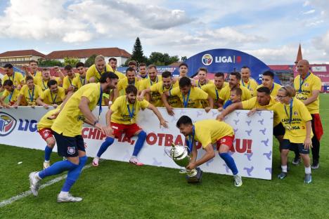 Primele reacții după promovarea FC Bihor. IMAGINILE victoriei