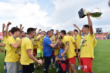 Primele reacții după promovarea FC Bihor. IMAGINILE victoriei