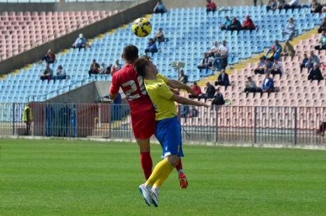Înfrângeri pe toate planurile: FC Bihor a pierdut şi cu Caransebeşul, şi cu Consiliul Judeţean (FOTO)