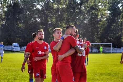 FC Bihor a câştigat cu 4-0 la Ineu şi s-a detaşat şi mai clar în fruntea clasamentului. Sergiu Jurj a înscris toate golurile (FOTO)