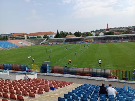 Pe o căldură insuportabilă, FC Bihor s-a impus cu 1-0 în amicalul cu Poli Timişoara (FOTO)