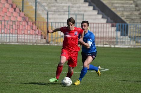 FC Bihor a pierdut jocul cu Unirea Tărlungeni. Antrenorul Călin Cheregi se gândeşte să demisioneze (FOTO)