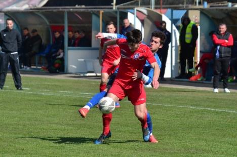 FC Bihor a pierdut jocul cu Unirea Tărlungeni. Antrenorul Călin Cheregi se gândeşte să demisioneze (FOTO)