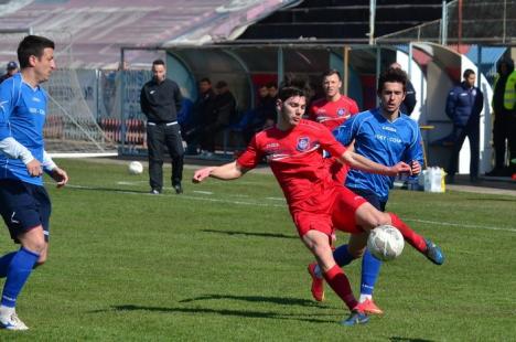 FC Bihor a pierdut jocul cu Unirea Tărlungeni. Antrenorul Călin Cheregi se gândeşte să demisioneze (FOTO)