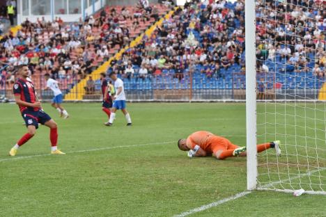 Un prim punct pentru FC Bihor în Liga a II-a. Meciul cu Viitorul Pandurii s-a terminat la egalitate, 0-0 (FOTO)