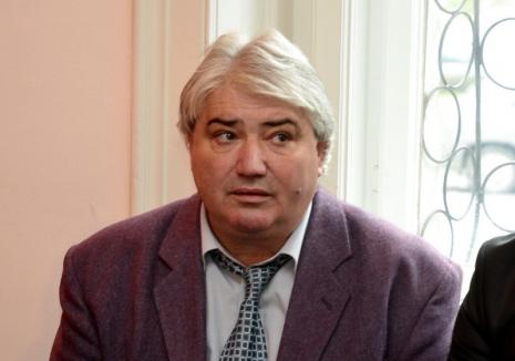 Primarul de Vaşcău, PNL-istul Florin Porge, declarat în conflict de interese: ANI îi impută că şi-a plătit soţia din bani publici!