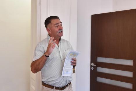 George Simion, la Oradea: Sute de persoane au semnat „contracte” pentru case ieftine, inclusiv un fost primar PD și un fost consilier județean PSD (FOTO)