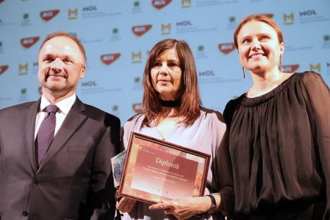 O profesoară de la Liceul Aurel Lazăr a câştigat Premiul Mentor pentru excelenţă în educaţie (FOTO/VIDEO)