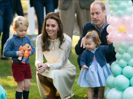 Ducesa de Cambridge a născut un băiețel