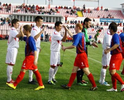 Luceafărul primeşte replica arădenilor de la UTA, în timp ce FC Bihor s-a dus la Râmnicu Vâlcea