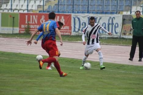 Luceafărul a "bătut" în deplasare Alba Iulia cu 3-0 (FOTO)