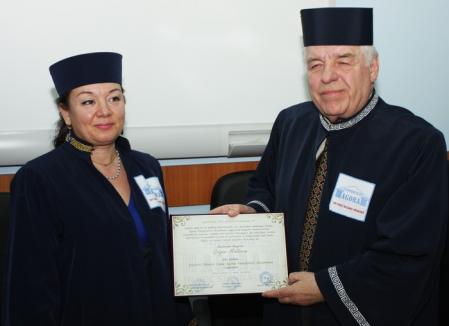 Matematicianul şi informaticianul Grigor Moldovan a devenit Doctor Honoris Causa al Universităţii Agora