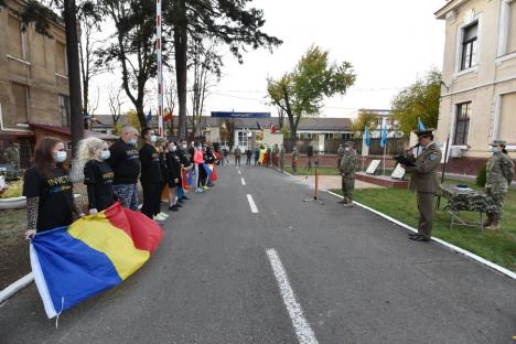 Pentru eroii noştri: Ştafeta Veteranilor Invictus, preluată de militari şi civili din Oradea (FOTO / VIDEO)