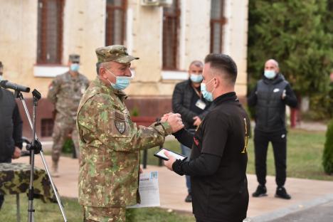 Pentru eroii noştri: Ştafeta Veteranilor Invictus, preluată de militari şi civili din Oradea (FOTO / VIDEO)