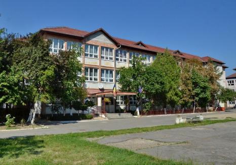 AIO scoate la licitaţie închirierea unor spaţii în curtea Liceului Ortodox, pentru amplasarea de chioşcuri