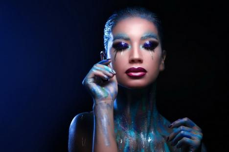 La Oradea s-a lansat LOOMIENCE – Academy of Fine Beauty, Academia de make-up, cosmetică medicală şi manichiură (FOTO)