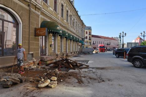Școală printre șanțuri: Debutul de an școlar găsește Oradea cu șantiere neterminate în toate cartierele (FOTO)