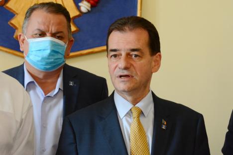 Liberalii din Bihor au aprobat candidatura lui Ludovic Orban. Preşedintele PNL, la Oradea: “Florin Cîţu mă critică şi mă atacă pe nedrept” (FOTO / VIDEO)