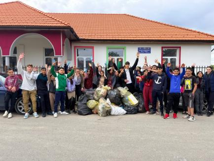 Luna Curățeniei în Bihor, la final: aproape 200 de acțiuni de igienizare, la care au participat peste 1.100 de copii (FOTO)
