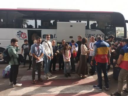 Avionul trimis de România la Cairo, pentru a aduce în țară oameni care au fugit din Gaza, s-a stricat (FOTO)