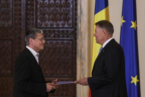 Bihoreanul Marcel Boloș a depus jurământul ca ministru al Investițiilor și Proiectelor Europene (FOTO/VIDEO)