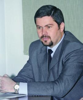 Afaceristul care a acceptat şpagă 400.000 euro în numele fostului şef al DNA Oradea, trimis în judecată 