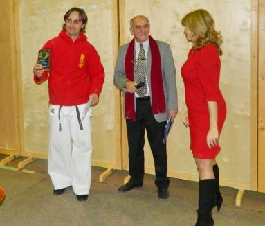 Atleta Cornelia Deac şi karateka Marius Ilaş, cei mai buni sportivi în 2013 pentru CSU Oradea (FOTO)