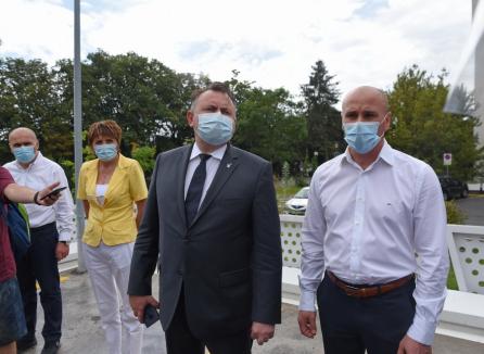 Ministrul Sănătății, vizită inopinată în Bihor. Vezi declarațiile lui Nelu Tătaru! (FOTO / VIDEO)