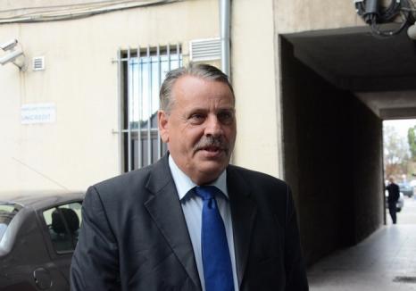 Deputatul PNL Mircea Man, fostul preşedinte al Consiliului Judeţean Maramureş, la DNA Oradea: 'E un dosar legat de activitatea mea politică'