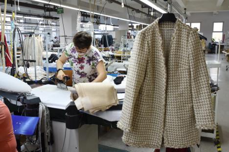 Mobiente-Limtex, cel mai important producător de tricotaje şi confecţii din Bihor, face angajări (FOTO)