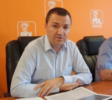 Călin Mocan îi ia apărarea lui Ţîrle: "Este salvatorul Aeroportului din Oradea"