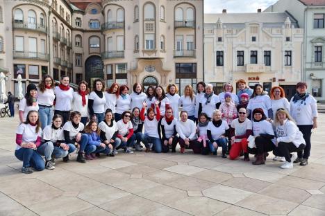 One Billion Rising: Zeci de oameni au dansat, în centrul Oradiei, dorind să dea un mesaj împotriva violenței în familie (FOTO / VIDEO)